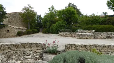 Bastidon in a private residence Hotel in zona Town View Point Gordes