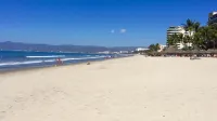 Beautiful Beach Front 3 Bdrm All with Ensuites Condo Playa Royale Nuevo Vallarta - Beach