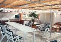 APARTMENT WITH TERRACE ON THE SEA