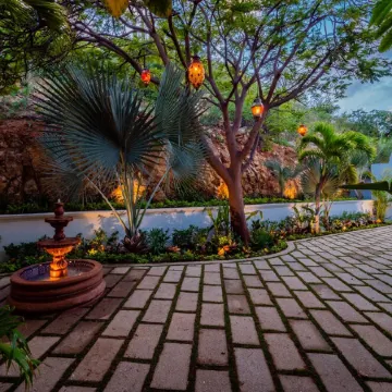 Spectacular Private Luxury Villa with Ocean View!