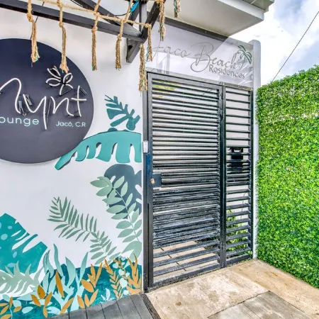 New Amazing 1bd/1ba Apt Walking distance to Ocean