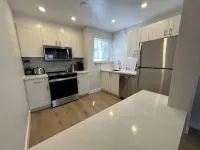 2 Bedroom Beauty! Located on the Lakeshore in Port Credit, Mississauga.