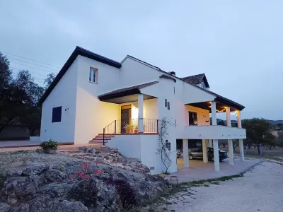 Charming penthouse, with views of the city (ideal for families) Hotels near Torreta Mariola