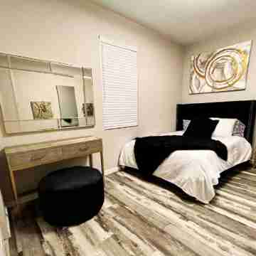 Brand New Construction Home In Historic Ybor City - 5 Mins From Downtown Tampa Rooms