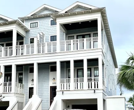 Time to Plan a Fall Break! Great Public Beach and Access-Private Pool