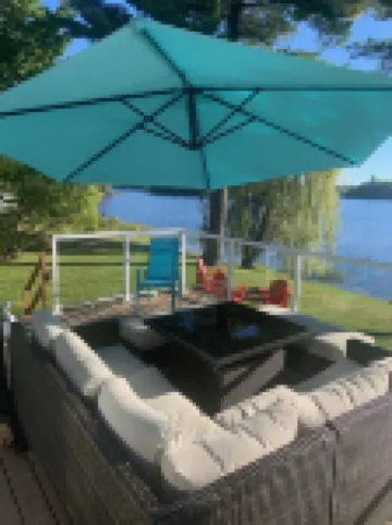 Beautiful Waterfront Cottage on Golden Lake