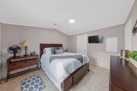 Home with private pool and deck with boat slip Hotels in Port Isabel