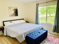 Spacious Home w/ King Bed close to Beaches, Lake Macatawa, Holland, & Saugatuck