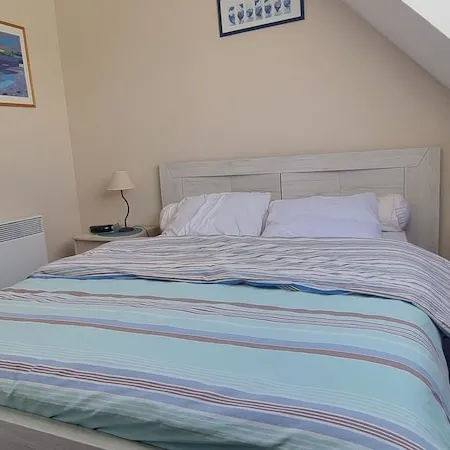 Beautiful duplex with sea view balcony at Le Cabellou in Concarneau