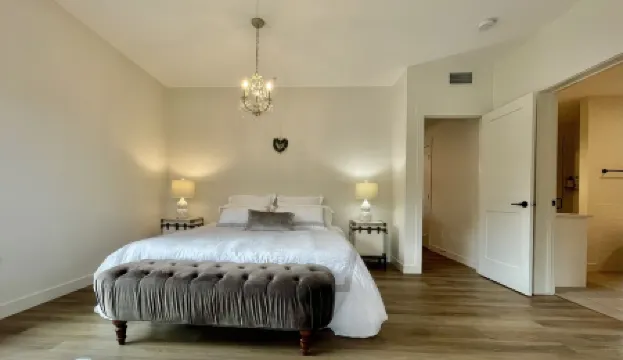 New building of 4 bedroom  in the Spring Creek Canmore near Banff