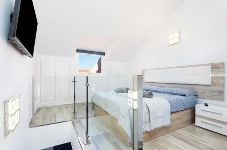 Exclusive apartment with breathtaking sea view, only 100m to the sea,heated pool