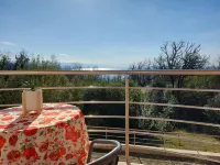 Starry Night - Extra big bed, big bathtub, private parking, sea view, 2 rooms - 3-Star