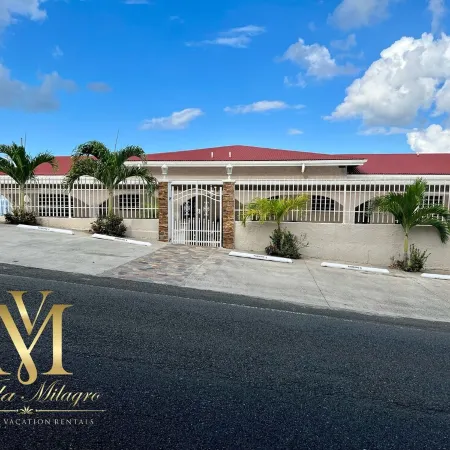 Newly Updated! Private Beach Views, Luxury Villa Milagro Villa 1