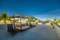 Large villa with private pool walk to the beach and downtown