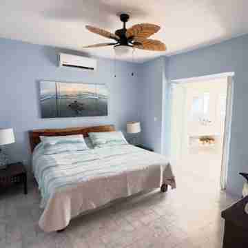 Spectacular views!!! With a stunning sunsets. Rooms