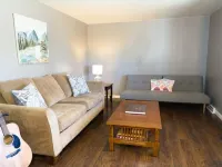 Entire House in North Denver Hotels in Sherrelwood