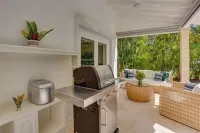 Family and Renovated Villa in Punta Cana Near Beach - Maid and cooking included