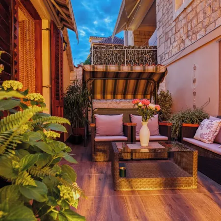 Old Town Villa Trogir Stars with Free Parking