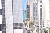 Apt 3 bedrooms + maid's quarters overlooking the sea