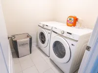 BRAND NEW 3 bedroom house minutes from Niagara Falls Hotels in Thorold