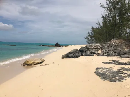 Dragon View  Cottage  for 2  | Dragon  Cay Resort, Mudjin Harbour