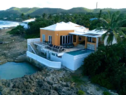 Private Gated Ocean Front Villa Pool&Tide Pool Cane Bay Beach Wifi Wedding Venue Hotels in Northcentral