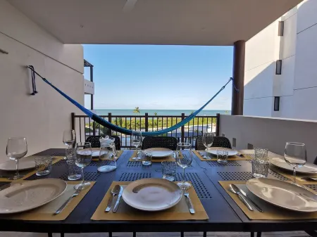 Beach, Jungle, Cenotes, Ruins, Marina all within 5 km Отели рядом с достопримечательностью «Club de playa privado Antálea»