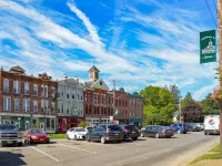 Newly  renovated spacious apartment overlooking Greene NY Hotel di Chenango County