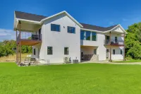 Heated Saltwater Pool: Home on Scenic Cub River! - Pools
