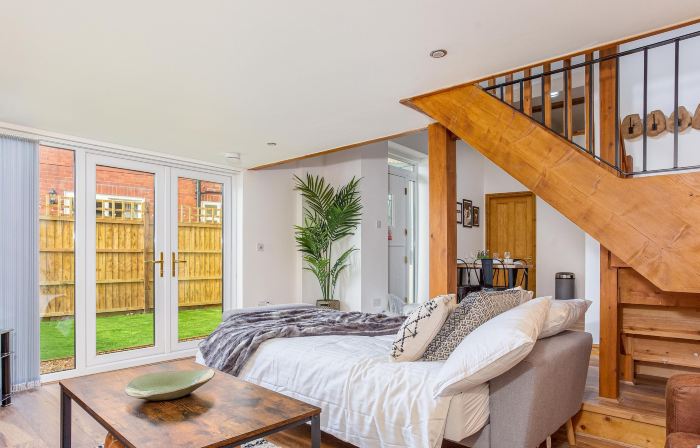 ByEvo Oswestry Barn - Cosy Contractor Base or Quirky Romantic Retreat