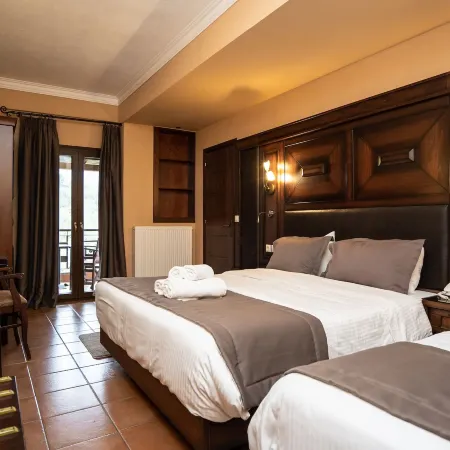 Dellas Boutique Hotel