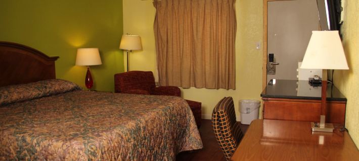 La Hacienda Hotels in Eddy County