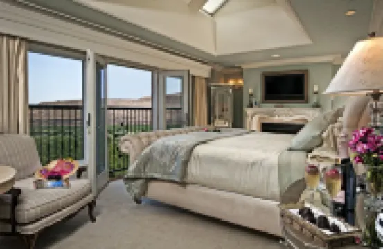 Cameo Heights Mansion and the Vine Fine Dining Restaurant