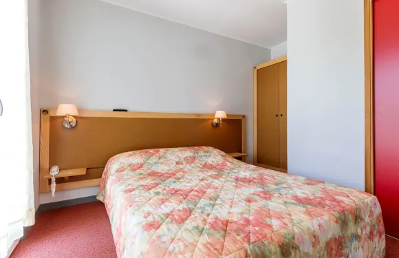 天鵝羅吉斯酒店