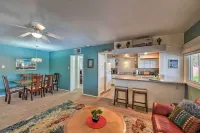 Vintage Las Vegas Oasis < 3 Mi to the Strip! - Bungalows