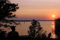 Mendota Lake House Inn - Scenic