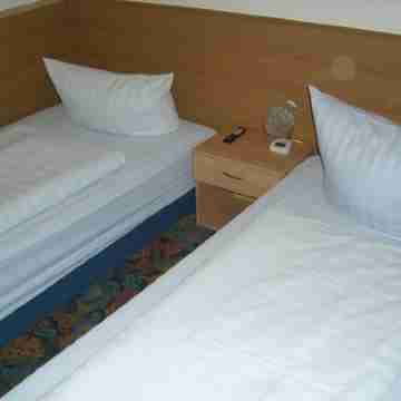 Hotel Messe am Funkturm Rooms