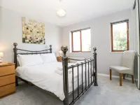 16 Mythern Meadow Hotels in Trowbridge