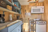 Work, Play and Get Away Cabin Near Higgins Lake! - Wifi