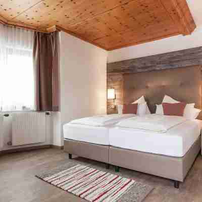 Alpenhotel Tirolerhof Rooms