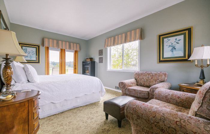Trumpeter Inn