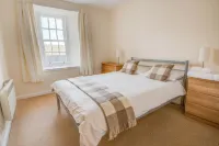 Mackays Hotel Hotels near Castle Of Old Wick