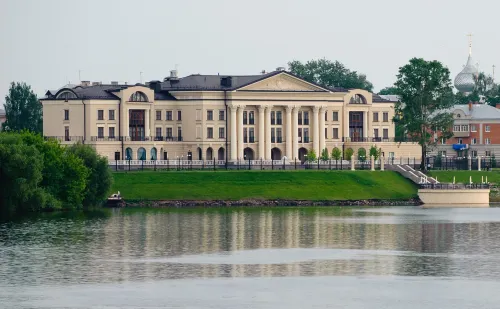 Volzhskaya Riviera Hotel