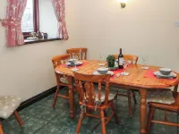 Downsdale Cottage Hotels in Hartington Middle Quarter
