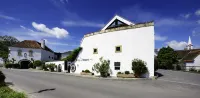 Herberge an der Nikolauszeche Hotels in 