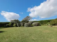 33 Weymouth Park Hotels in Kingsbridge