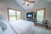Hidden River Lodge 5992 by SummitCove Lodging