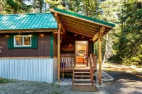 Camp David 1 Bedroom Home by NW Comfy Cabins