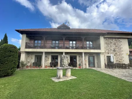 Hospedería Rural Santa Cruz Отели в г. Альседа