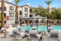 CozySuites at Glendale